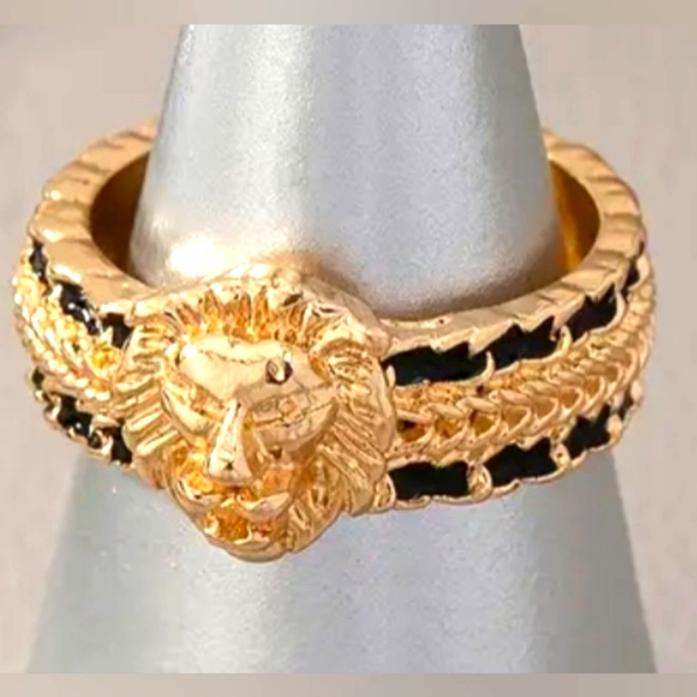 LION HEAD RING